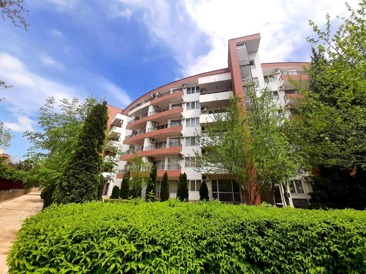 Riviera Fort Beach Apartments By Kalina Resort, Ravda Dış mekan fotoğraf