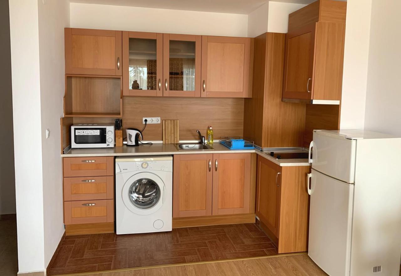 Riviera Fort Beach Apartments By Kalina Resort, Ravda Dış mekan fotoğraf
