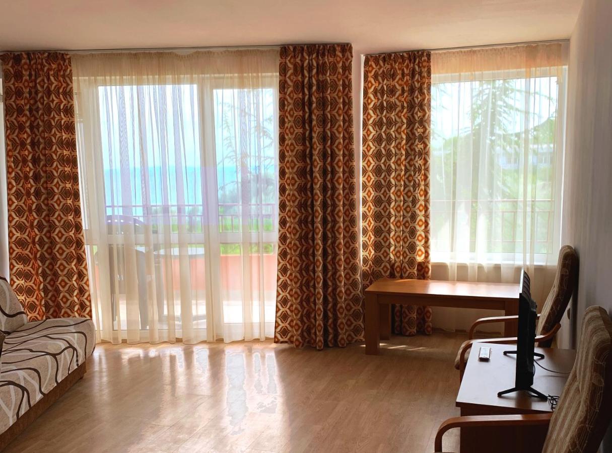 Riviera Fort Beach Apartments By Kalina Resort, Ravda Dış mekan fotoğraf