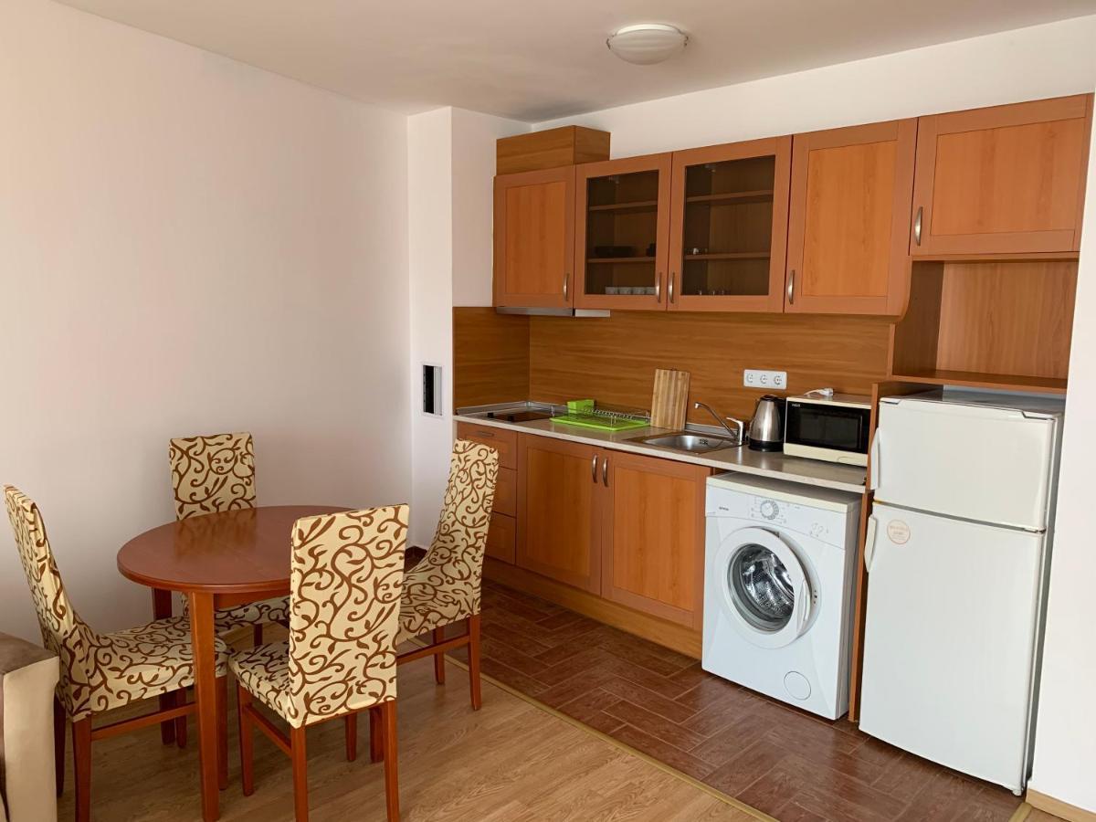 Riviera Fort Beach Apartments By Kalina Resort, Ravda Dış mekan fotoğraf